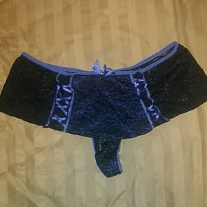 Skirt-thongs